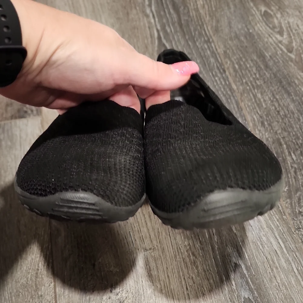 Skechers Relaxed Fit Black Flats Comfortable Slip-On Loafers - Picture 8 of 8